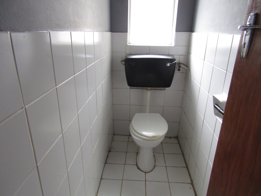 2 Bedroom Property for Sale in Humansdorp Eastern Cape